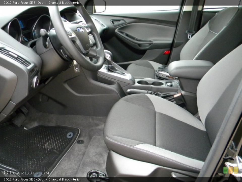 Charcoal Black Interior Photo for the 2012 Ford Focus SE 5-Door #58191747