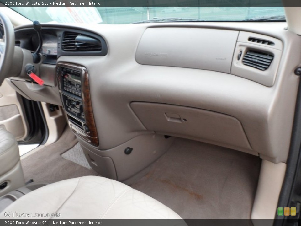 Medium Parchment Interior Dashboard for the 2000 Ford Windstar SEL #58210426