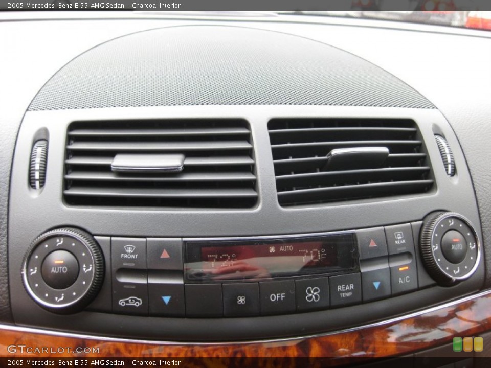 Charcoal Interior Controls for the 2005 Mercedes-Benz E 55 AMG Sedan #58228935