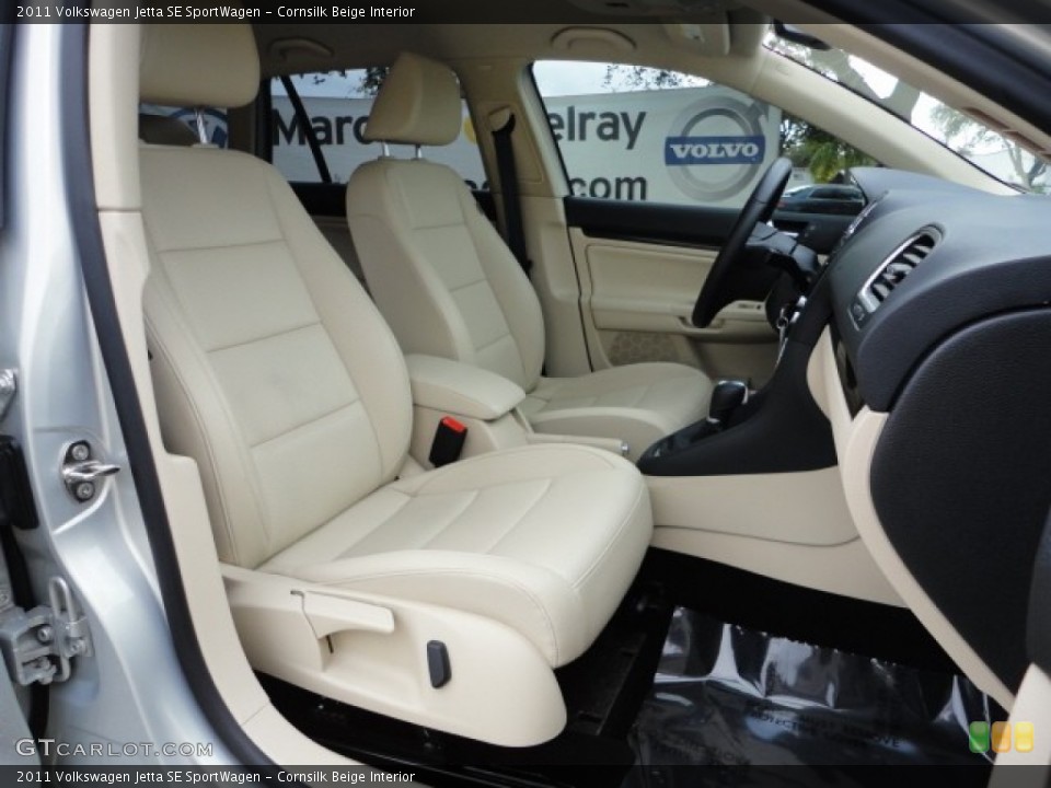 Cornsilk Beige Interior Photo for the 2011 Volkswagen Jetta SE SportWagen #58243057