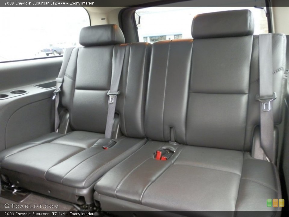 Ebony Interior Photo for the 2009 Chevrolet Suburban LTZ 4x4 #58245691