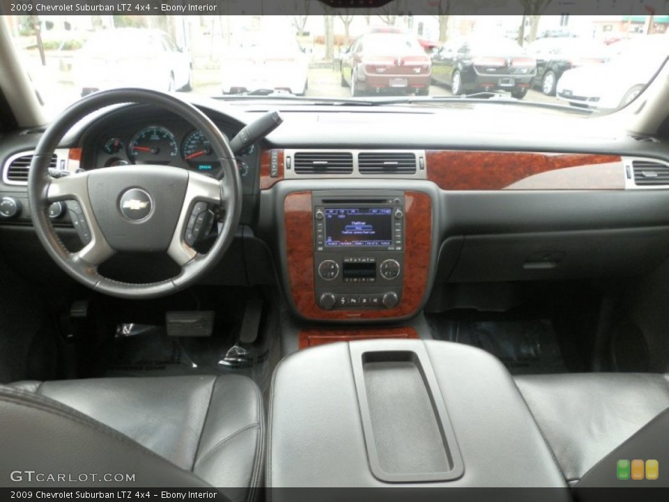 Ebony Interior Dashboard for the 2009 Chevrolet Suburban LTZ 4x4 #58245697