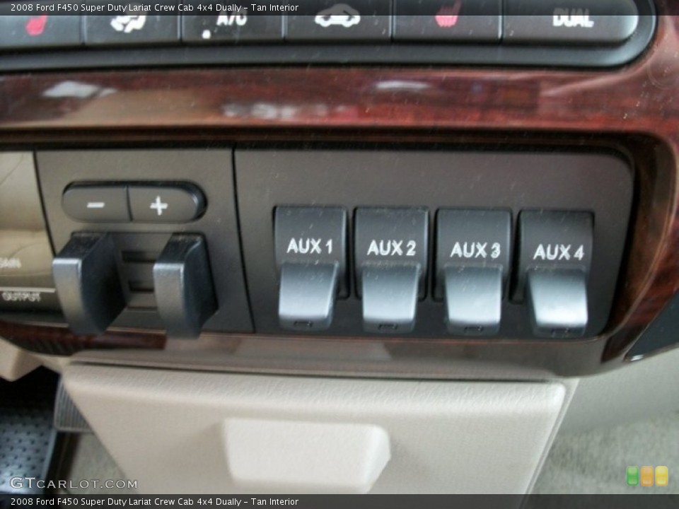 Tan Interior Controls for the 2008 Ford F450 Super Duty Lariat Crew Cab 4x4 Dually #58247578