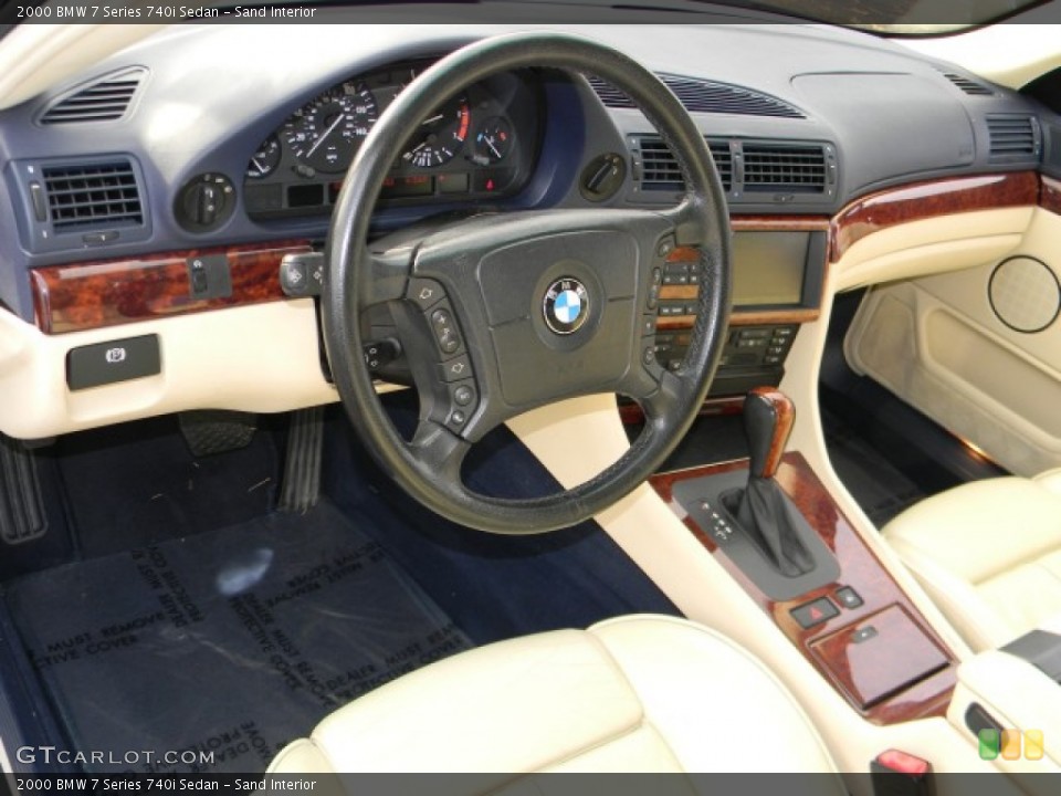 Sand Interior Dashboard for the 2000 BMW 7 Series 740i Sedan #58271933