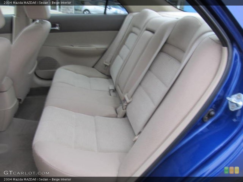 Beige Interior Photo for the 2004 Mazda MAZDA6 i Sedan #58277339