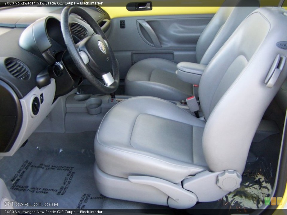 Black Interior Photo for the 2000 Volkswagen New Beetle GLS Coupe #58278728