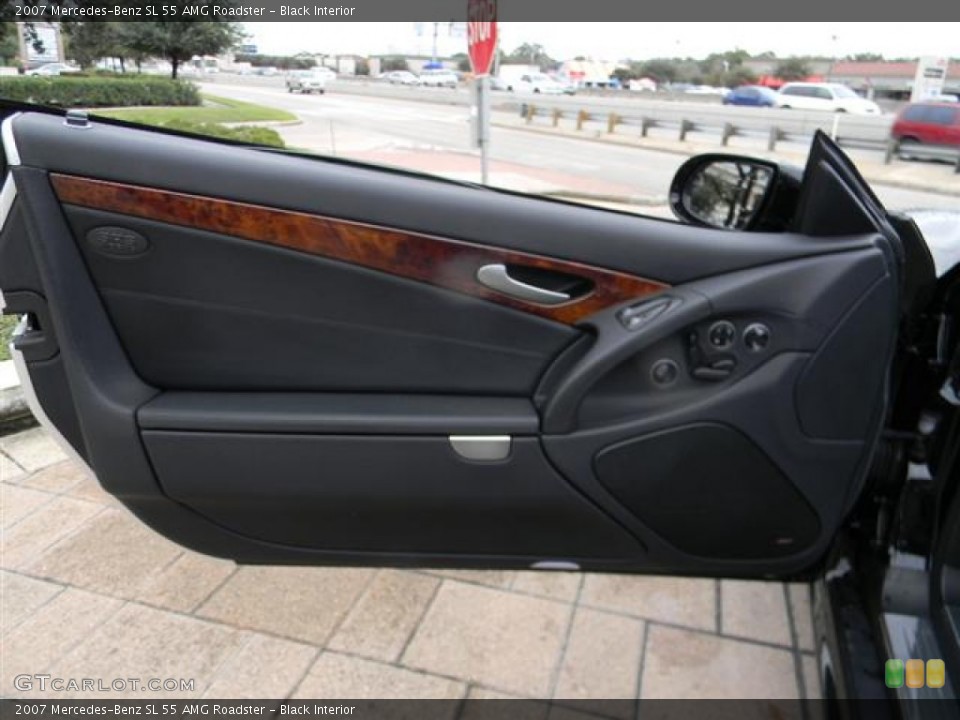 Black Interior Door Panel for the 2007 Mercedes-Benz SL 55 AMG Roadster #58285241