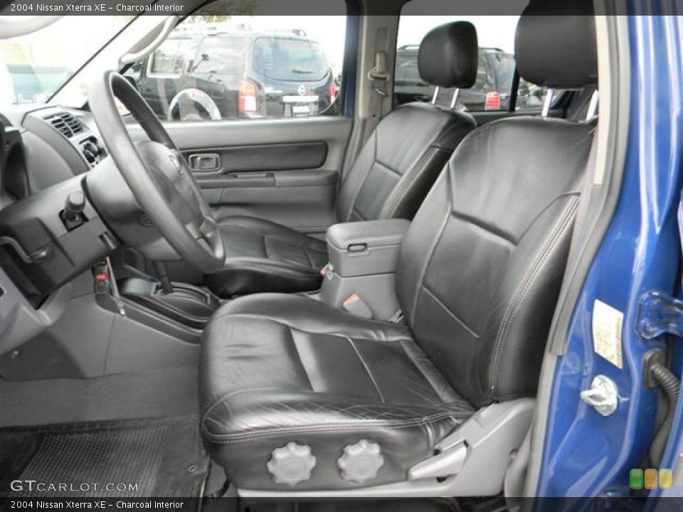 Charcoal Interior Photo for the 2004 Nissan Xterra XE #58296149
