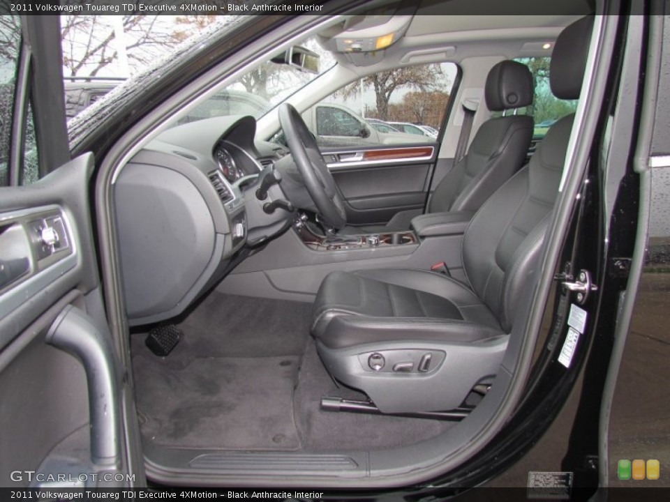 Black Anthracite Interior Photo for the 2011 Volkswagen Touareg TDI Executive 4XMotion #58315851
