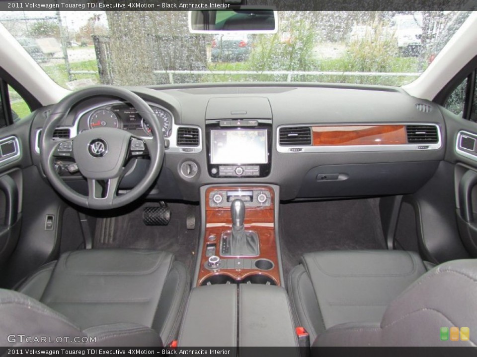 Black Anthracite Interior Dashboard for the 2011 Volkswagen Touareg TDI Executive 4XMotion #58315878