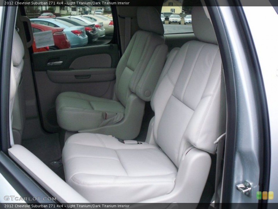 Light Titanium/Dark Titanium Interior Photo for the 2012 Chevrolet Suburban Z71 4x4 #58331479