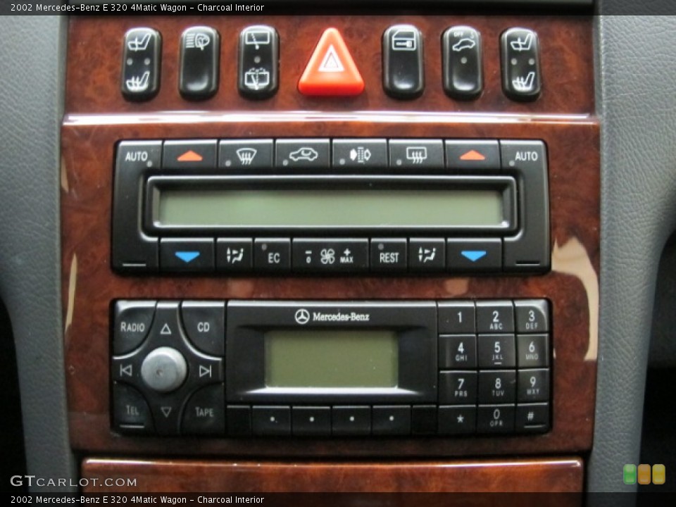 Charcoal Interior Controls for the 2002 Mercedes-Benz E 320 4Matic Wagon #58352086