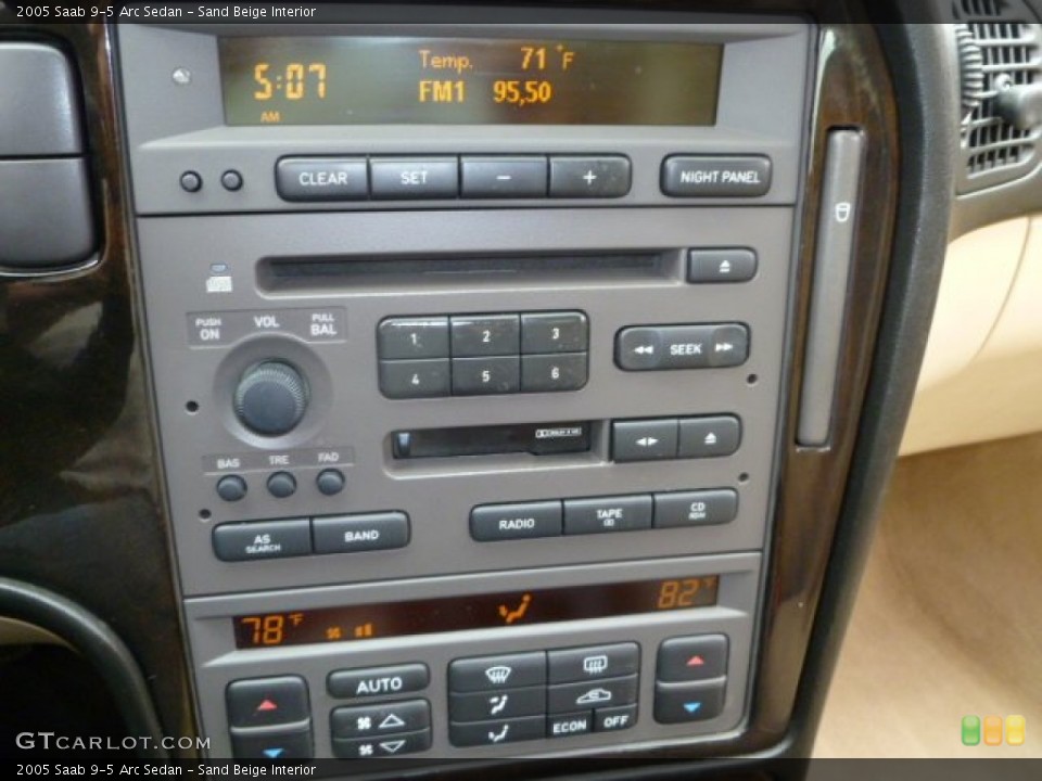 Sand Beige Interior Controls for the 2005 Saab 9-5 Arc Sedan #58363809