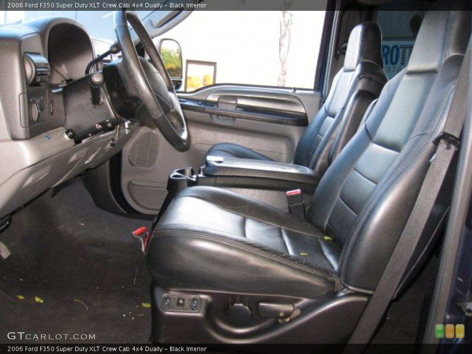 Black Interior Photo for the 2006 Ford F350 Super Duty XLT Crew Cab 4x4 Dually #58373718