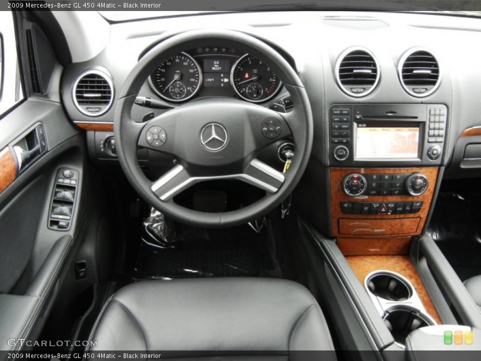 Black Interior Dashboard for the 2009 Mercedes-Benz GL 450 4Matic #58373973