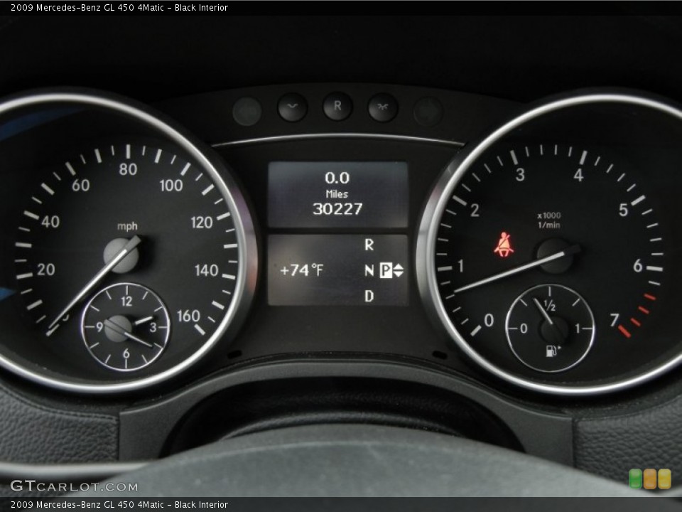 Black Interior Gauges for the 2009 Mercedes-Benz GL 450 4Matic #58373981
