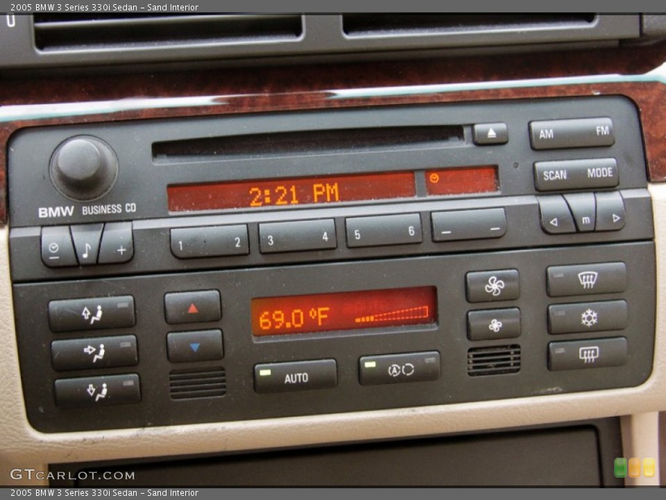 Sand Interior Controls for the 2005 BMW 3 Series 330i Sedan #58383600