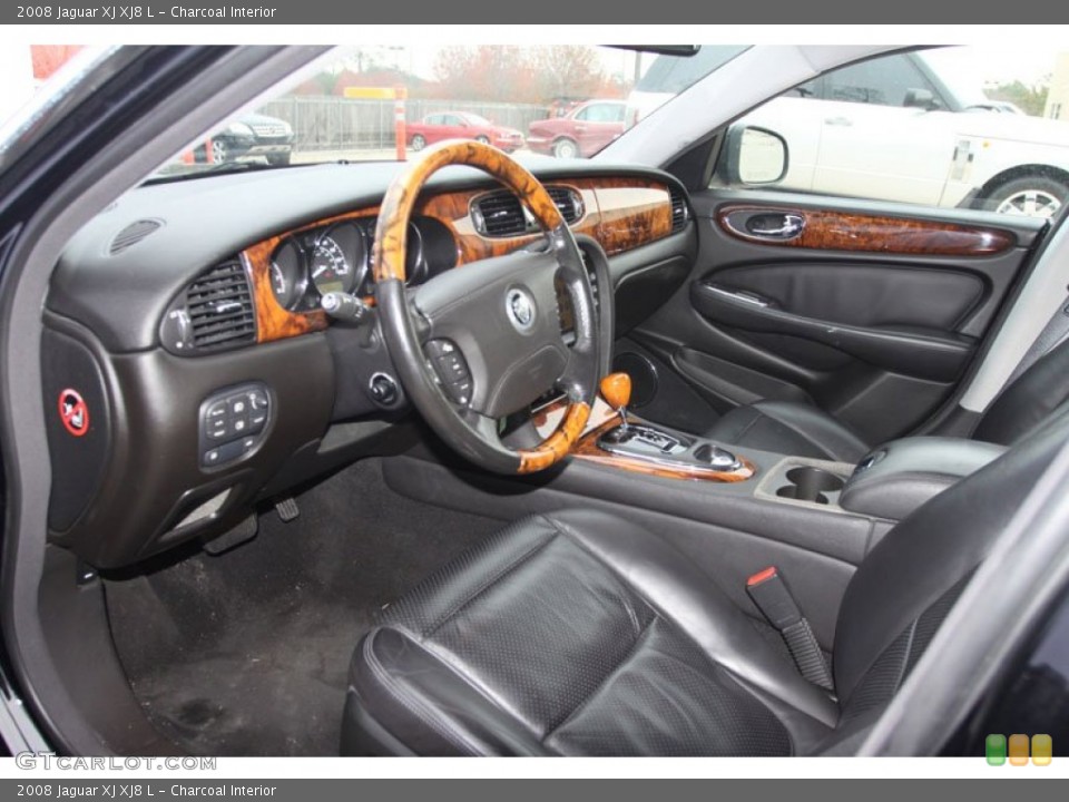Charcoal Interior Photo for the 2008 Jaguar XJ XJ8 L #58383801