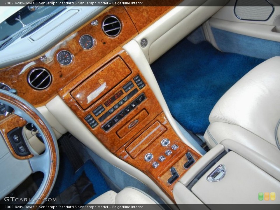 Beige/Blue Interior Controls for the 2002 Rolls-Royce Silver Seraph  #58417977