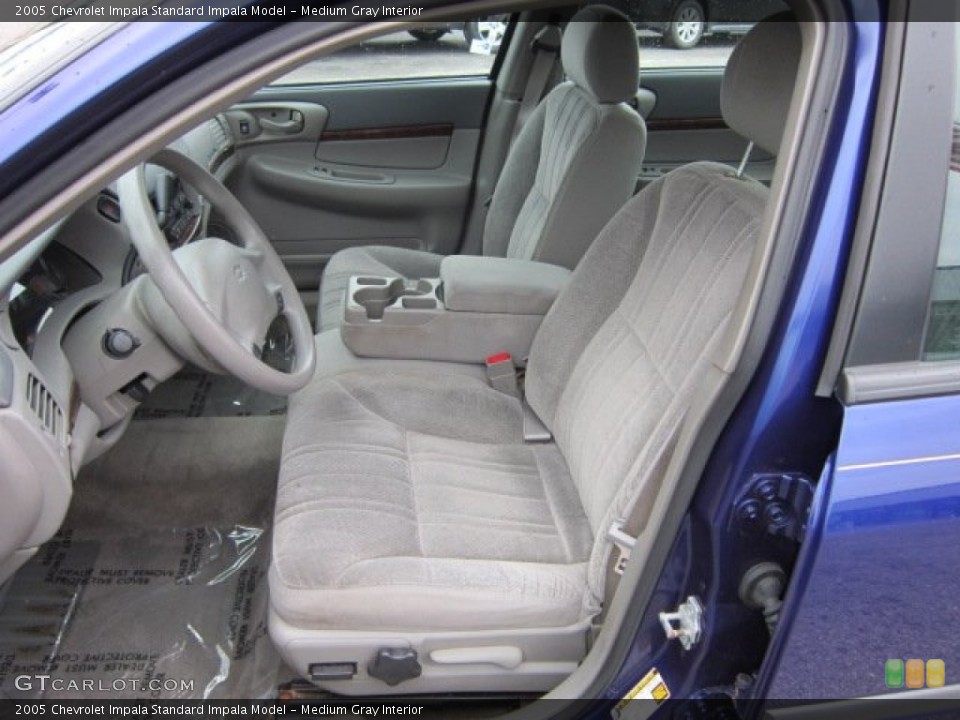 Medium Gray Interior Photo for the 2005 Chevrolet Impala  #58434051