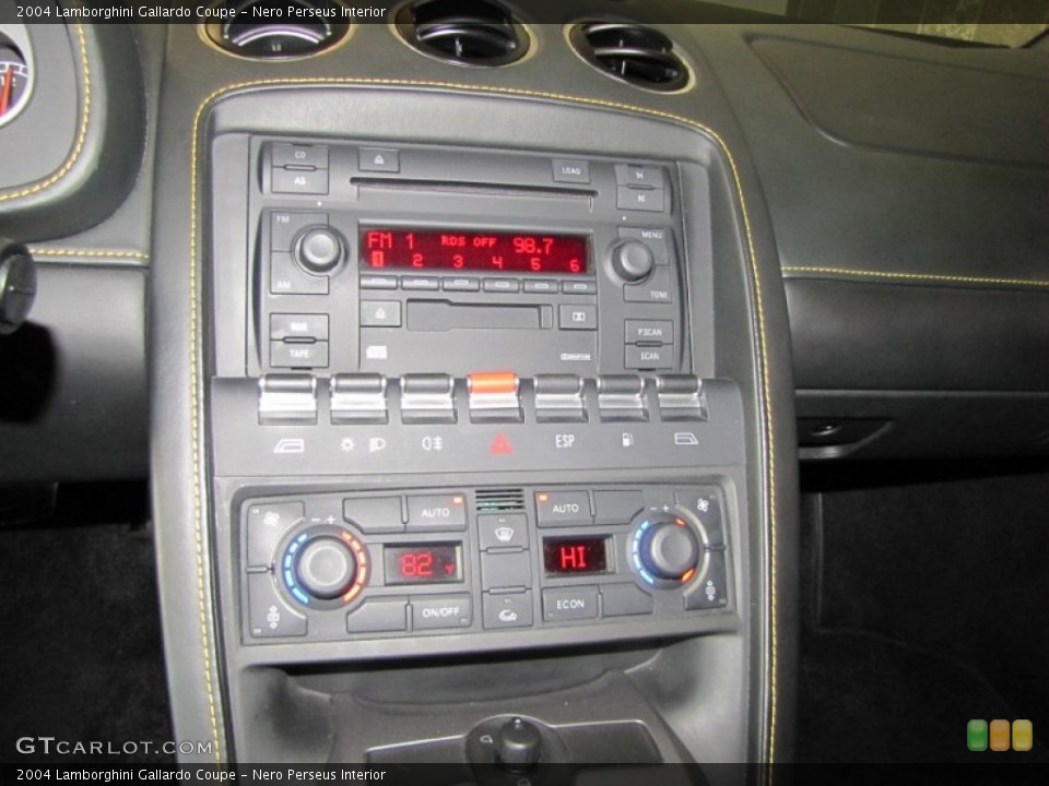 Nero Perseus Interior Controls for the 2004 Lamborghini Gallardo Coupe #58444608