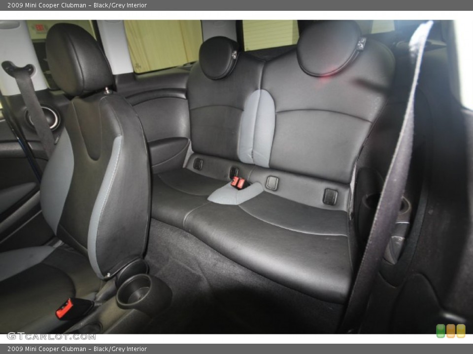 Black/Grey Interior Photo for the 2009 Mini Cooper Clubman #58457837