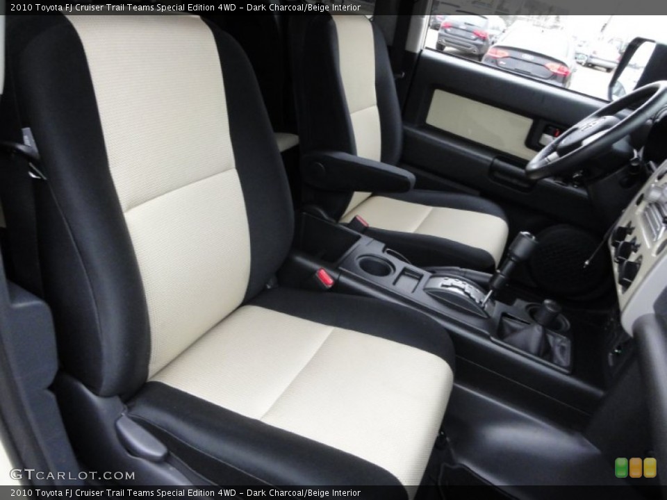 Dark Charcoal/Beige Interior Photo for the 2010 Toyota FJ Cruiser Trail Teams Special Edition 4WD #58471242