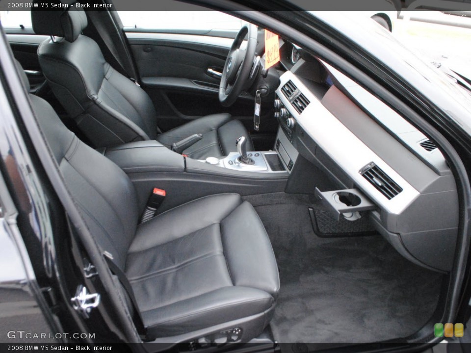 Black Interior Photo for the 2008 BMW M5 Sedan #58490380