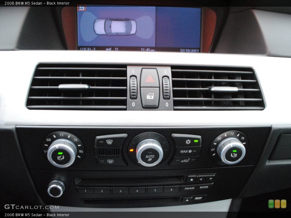Black Interior Controls for the 2008 BMW M5 Sedan #58490566