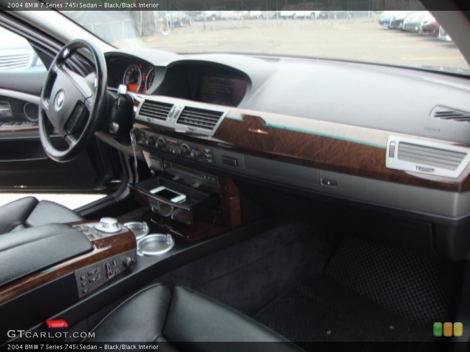 Black/Black Interior Dashboard for the 2004 BMW 7 Series 745i Sedan #58494082