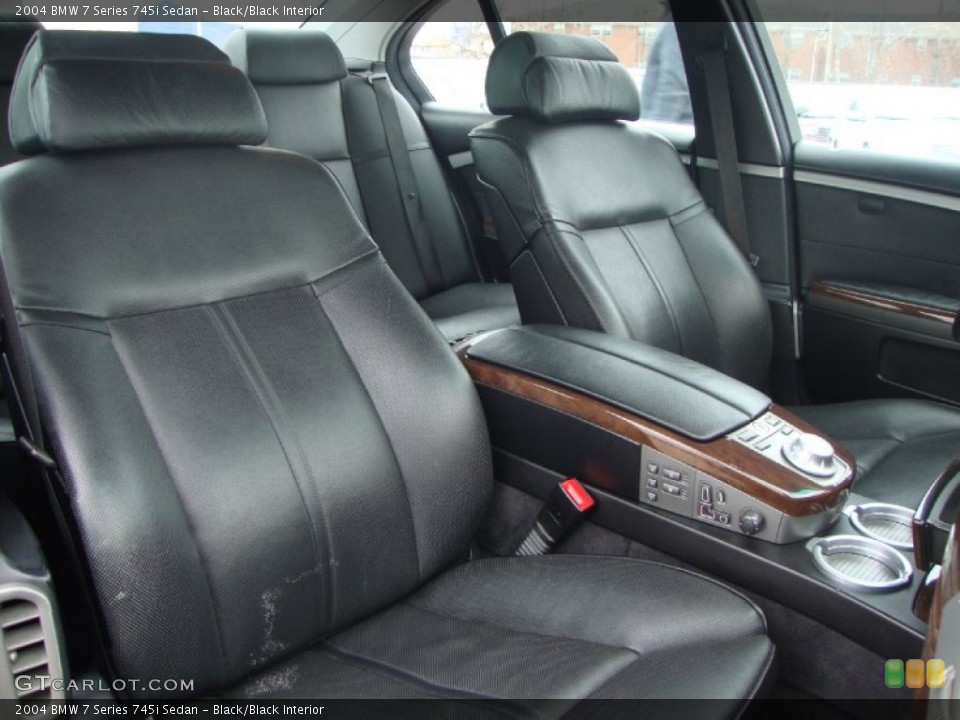 Black/Black Interior Photo for the 2004 BMW 7 Series 745i Sedan #58494091