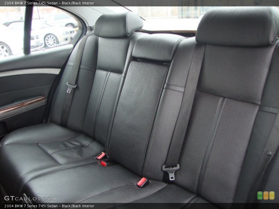Black/Black Interior Photo for the 2004 BMW 7 Series 745i Sedan #58494130