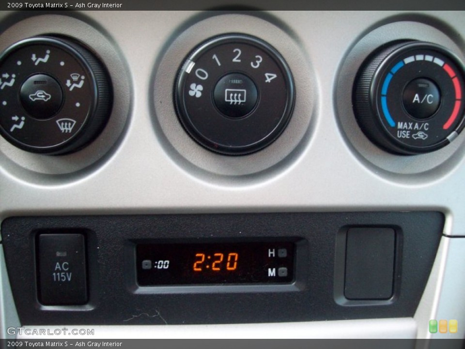 Ash Gray Interior Controls for the 2009 Toyota Matrix S #58497298