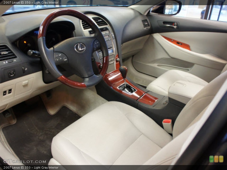 Light Gray Interior Photo for the 2007 Lexus ES 350 #58506368