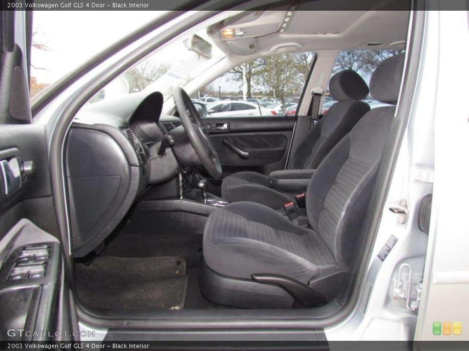 Black Interior Photo for the 2003 Volkswagen Golf GLS 4 Door #58511483