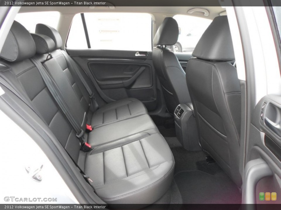 Titan Black Interior Photo for the 2012 Volkswagen Jetta SE SportWagen #58516763