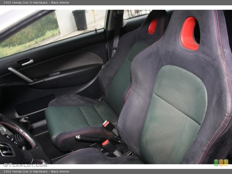 Black Interior Photo for the 2003 Honda Civic Si Hatchback #58540109