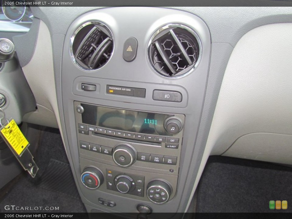 Gray Interior Controls for the 2006 Chevrolet HHR LT #58549945