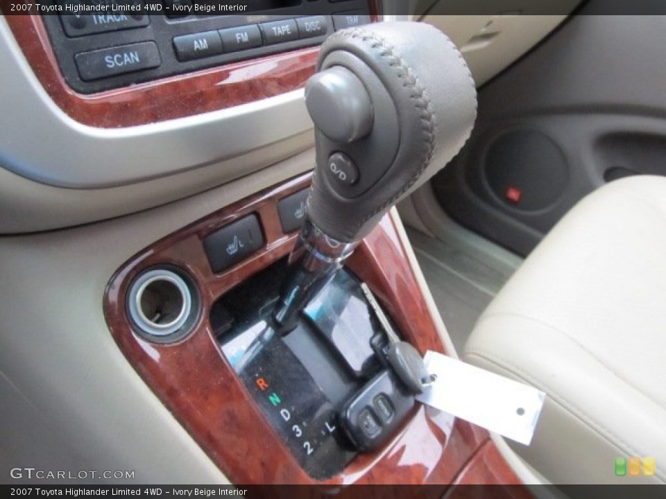 Ivory Beige Interior Transmission for the 2007 Toyota Highlander Limited 4WD #58551089