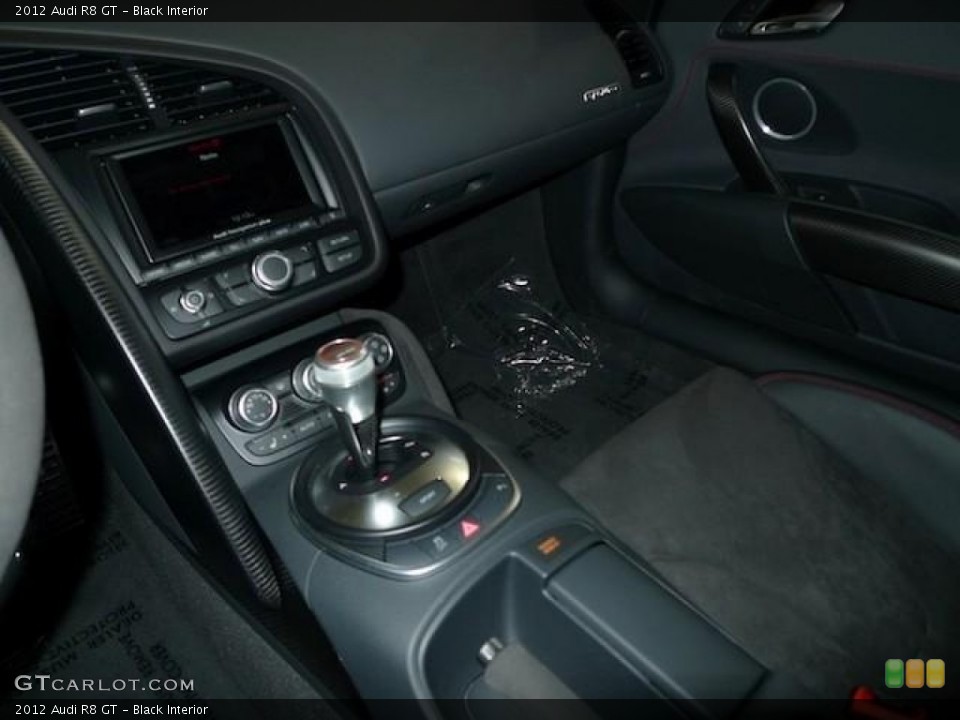 Black Interior Transmission for the 2012 Audi R8 GT #58552596
