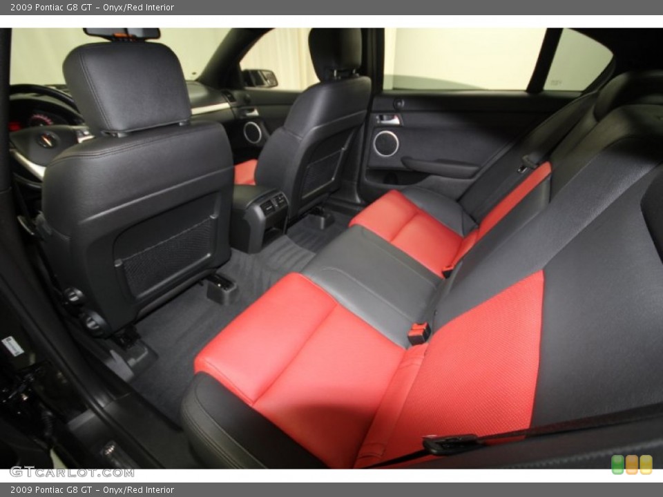 Onyx/Red Interior Photo for the 2009 Pontiac G8 GT #58553559