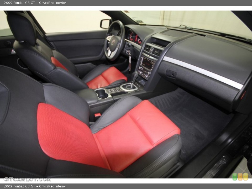 Onyx/Red Interior Photo for the 2009 Pontiac G8 GT #58553613