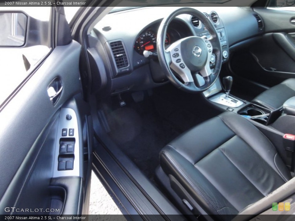 Charcoal Interior Photo for the 2007 Nissan Altima 2.5 SL #58572006