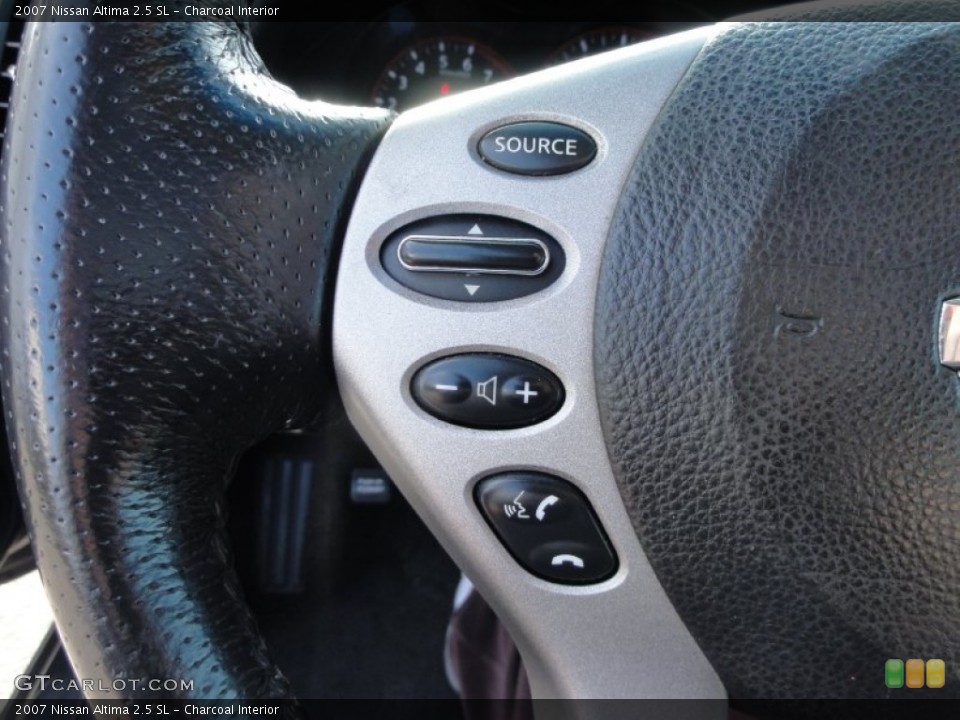 Charcoal Interior Controls for the 2007 Nissan Altima 2.5 SL #58572327
