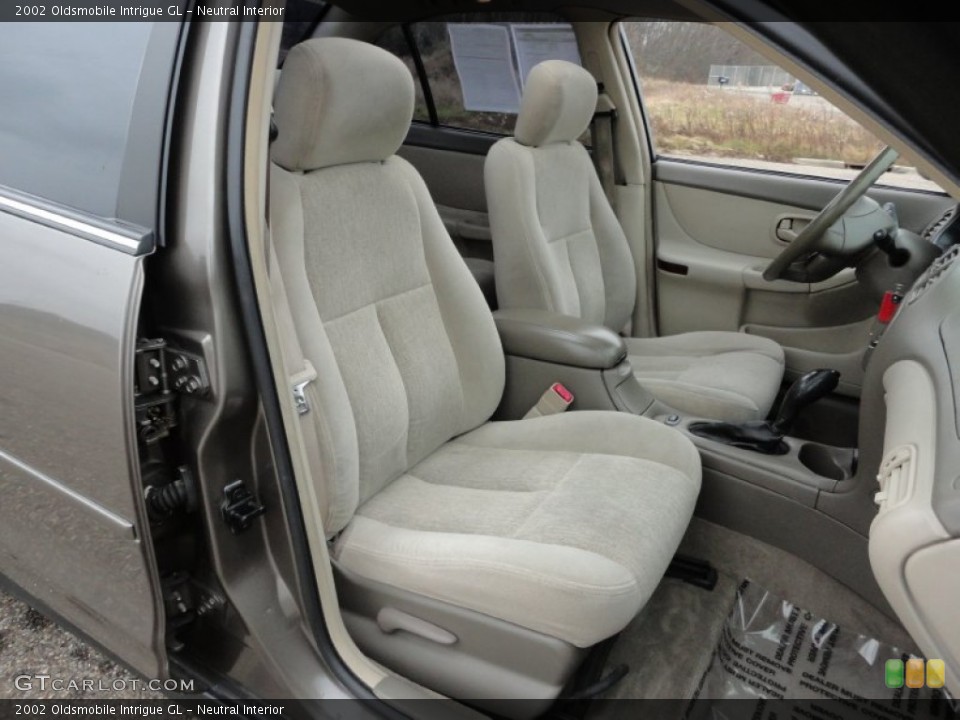 Neutral Interior Photo for the 2002 Oldsmobile Intrigue GL #58590360