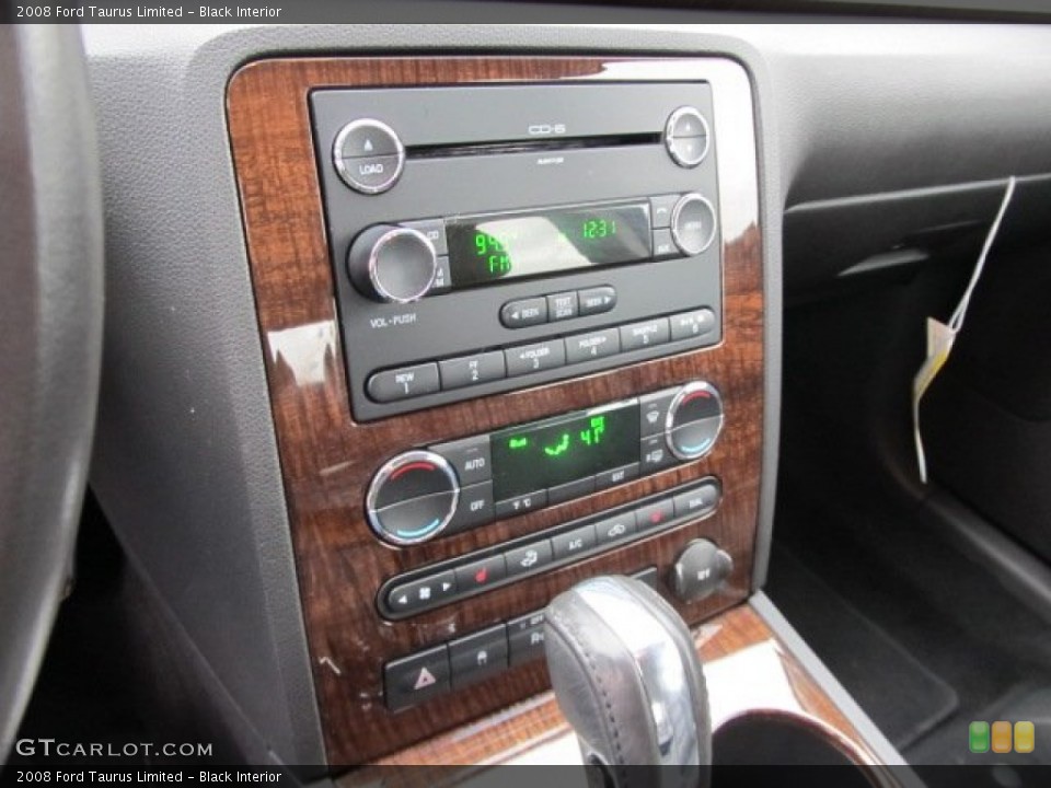 Black Interior Controls for the 2008 Ford Taurus Limited #58612835
