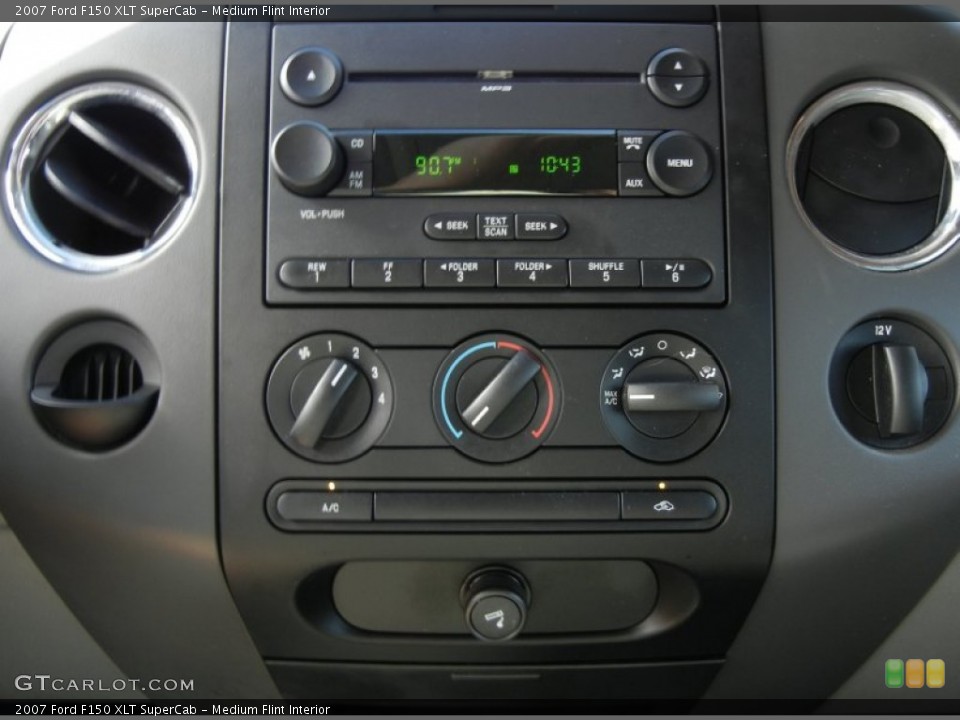 Medium Flint Interior Controls for the 2007 Ford F150 XLT SuperCab #58640798