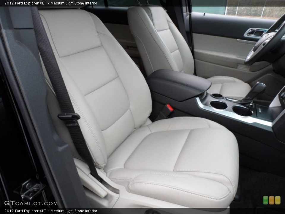Medium Light Stone Interior Photo for the 2012 Ford Explorer XLT #58654880