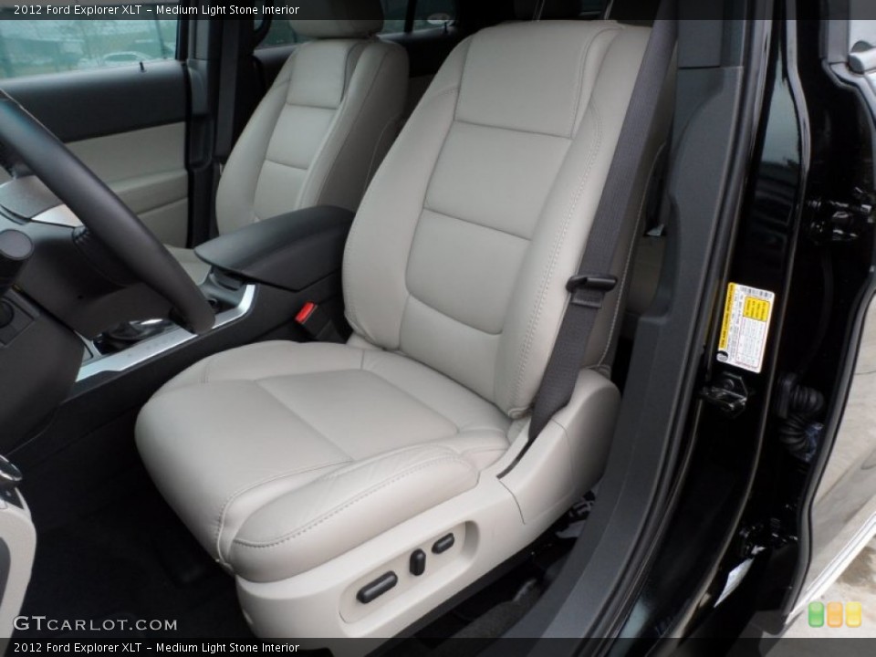 Medium Light Stone Interior Photo for the 2012 Ford Explorer XLT #58654982