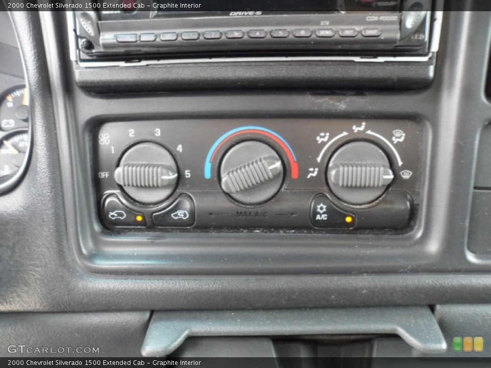 Graphite Interior Controls for the 2000 Chevrolet Silverado 1500 Extended Cab #58657595